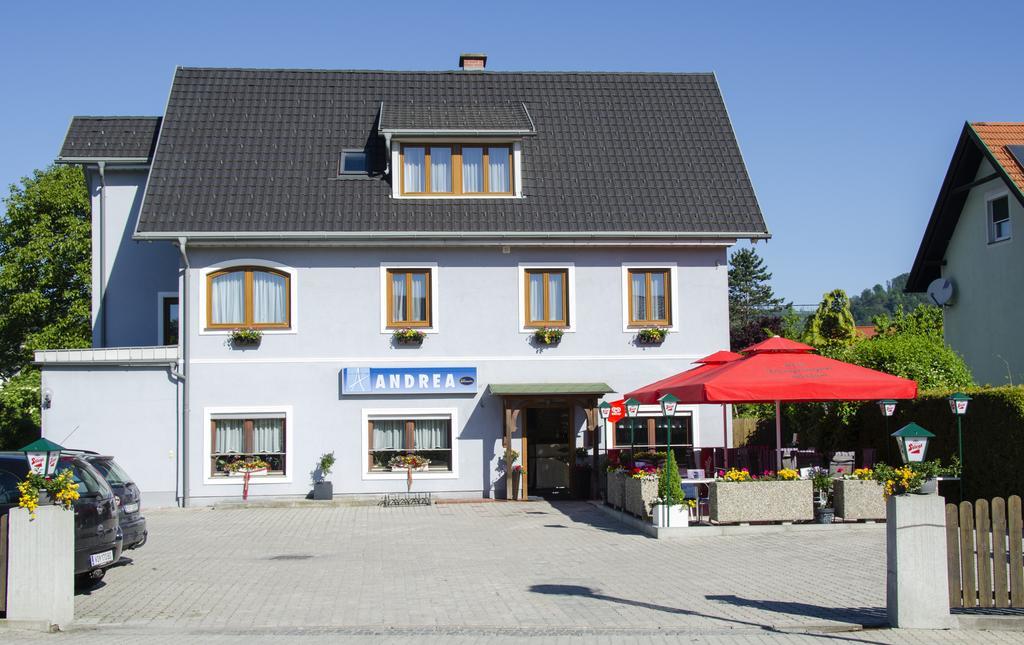 Gaestehaus Cafe Andrea Koeflach Exterior photo
